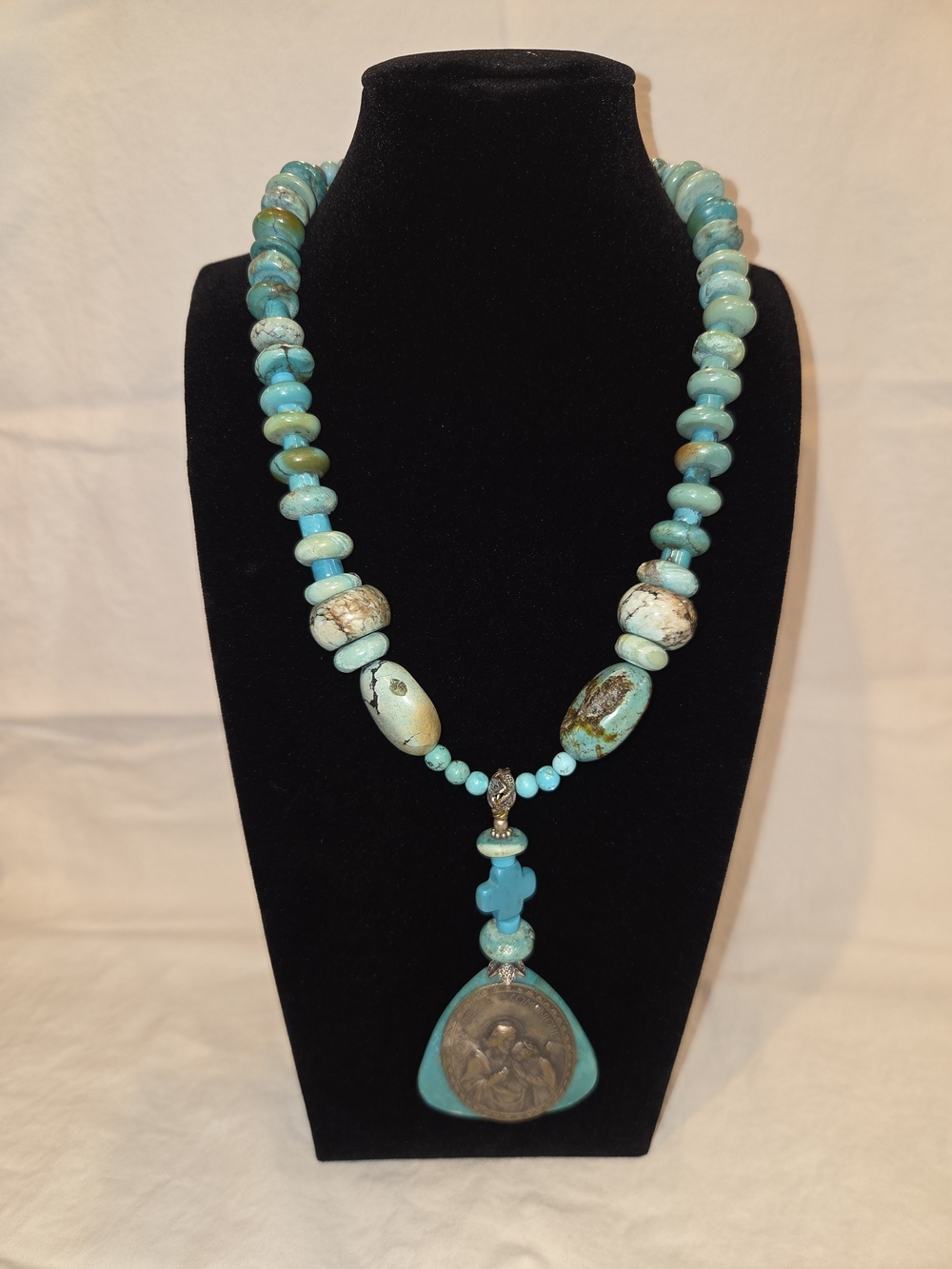 Turquoise Beaded Pendant Necklace - Turquoise